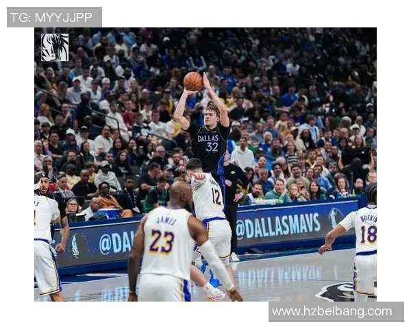 老詹领衔湖人对决弗拉格独行侠ESPN胜率分析揭示比赛悬念 老詹领衔湖人对决弗拉格独行侠ESPN胜率分析揭示比赛悬念